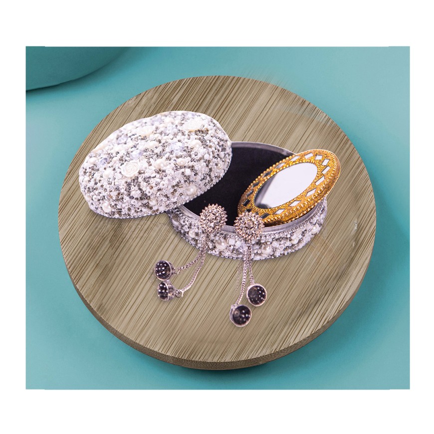 Hand Crafted Aluminium Box With Glitter And Beads Décor
