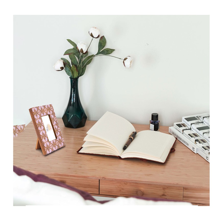 Hand Crafted Resin Décor Photo Frame