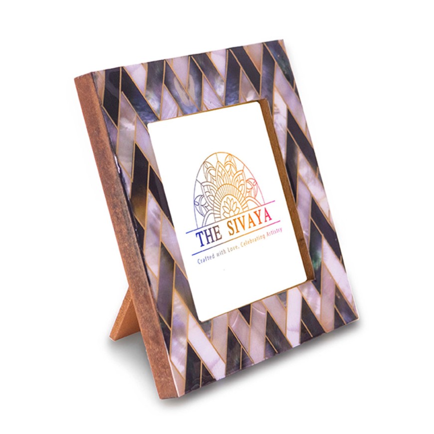 Hand Crafted Resin Décor Photo Frame