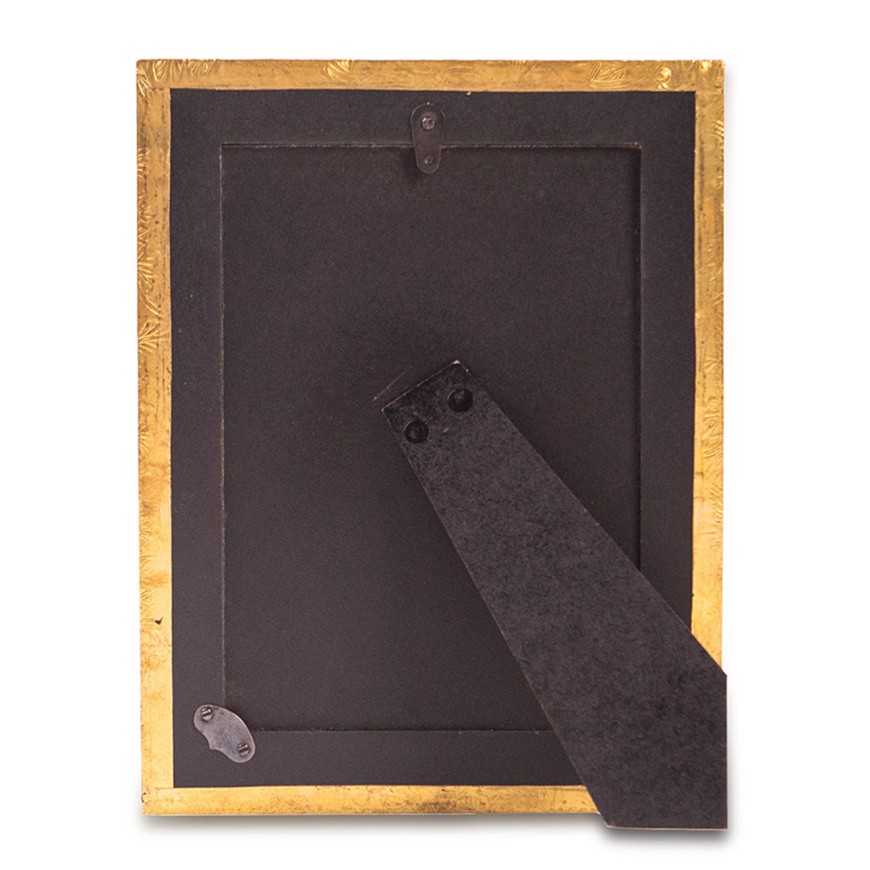 Hand Crafted Metal Sheet Impressioned And Painted Photo Frame Hand Crafted Metal Sheet Impressioned And Painted Photo Frame