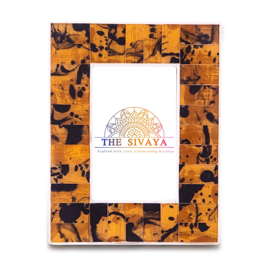 Hand Crafted Resin Décor Photo Frame