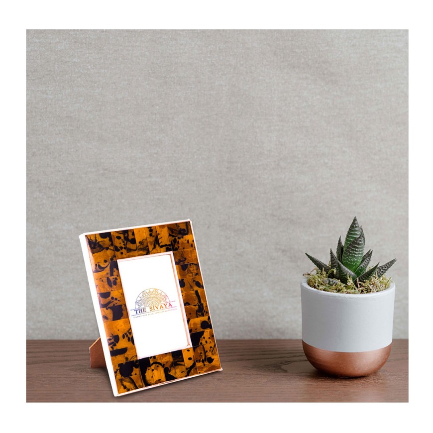 Hand Crafted Resin Décor Photo Frame