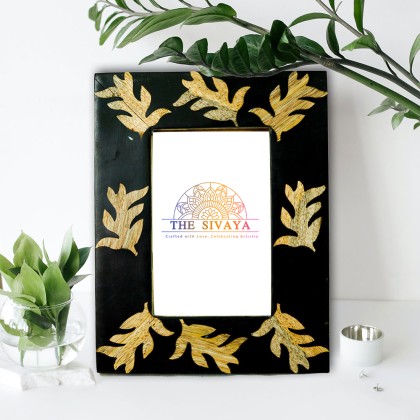 HAND CRAFTED RESIN DECOR PHOTO FRAME